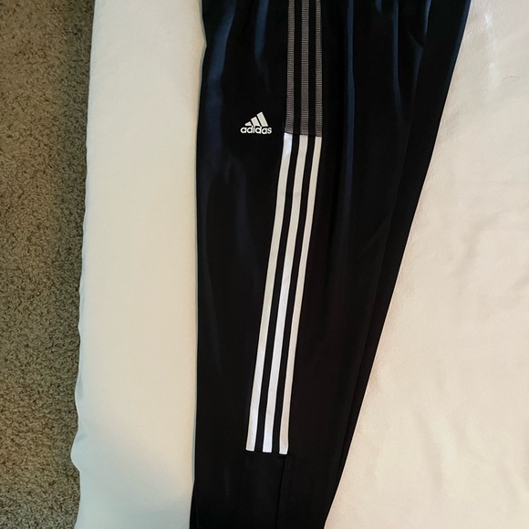 COPY - Adidas joggers - Picture 2 of 4